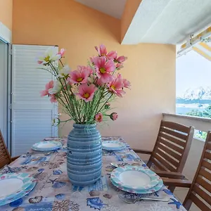 Ema & Mislav With Terrace Apartment Baška